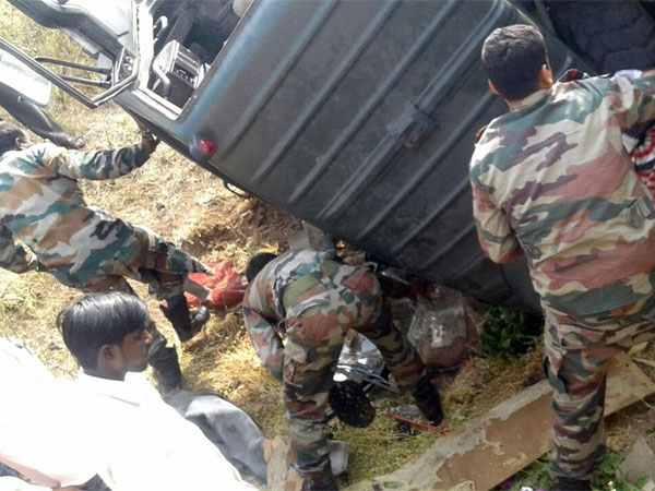 Nine BSP personnel injured in accident in Maharashtra Nine BSP personnel injured in accident in Maharashtra