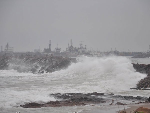 ockhi cyclone ockhi cyclone