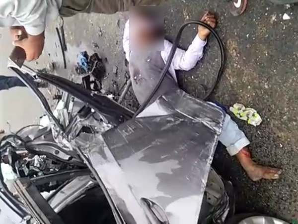 A car hit the divider in Saifai and three died in accident A car hit the divider in Saifai and three died in accident
