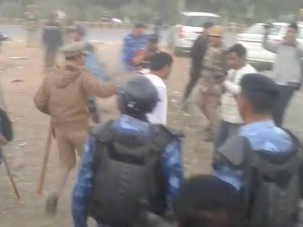 Lathicharge on BSP workers in Meerut after win in civic election Lathicharge on BSP workers in Meerut after win in civic election