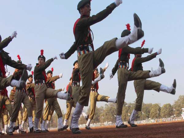 दाढ़ी रखने पर जामिया के 10 छात्रों को NCC कैंप से निकाला दाढ़ी रखने पर जामिया के 10 छात्रों को NCC कैंप से निकाला