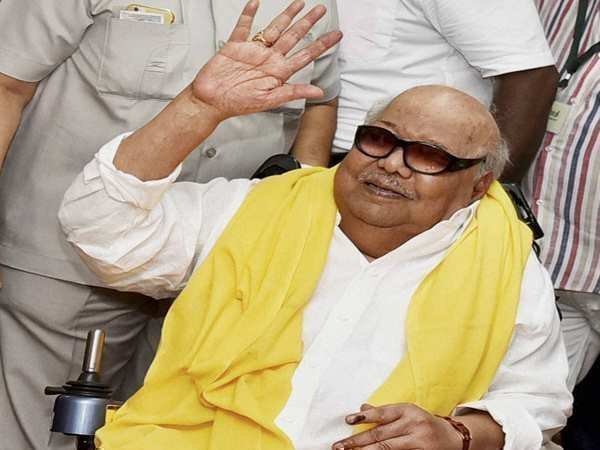 Karunanidhi in ICU, blood pressure stabilised after treatment Karunanidhi in ICU, blood pressure stabilised after treatment