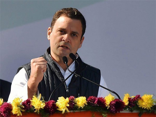 राहुल गांधी ने कांग्रेस नेताओं को डिनर पार्टी पर बुलाया राहुल गांधी ने कांग्रेस नेताओं को डिनर पार्टी पर बुलाया