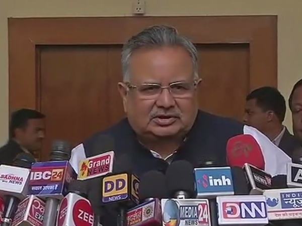 कांग्रेस के आरोप पर बोले रमन सिंह- इतना लचर अविश्वास प्रस्ताव कभी नहीं देखा कांग्रेस के आरोप पर बोले रमन सिंह- इतना लचर अविश्वास प्रस्ताव कभी नहीं देखा