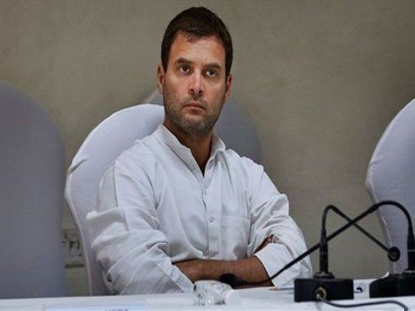 मोदी सरकार पर साधा निशाना