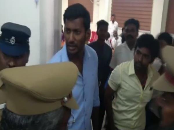 aiadmk, chennai, tamilnadu, vishal, jayalalitha, rk nagar bypoll, एआईएडीएमके, चेन्नई, आरके नगर उपचुनाव, तमिलनाडु aiadmk, chennai, tamilnadu, vishal, jayalalitha, rk nagar bypoll, एआईएडीएमके, चेन्नई, आरके नगर उपचुनाव, तमिलनाडु