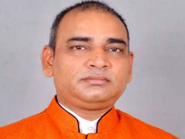 निकाय चुनावों के बाद दूसरी परीक्षा में भी पास हुए योगी निकाय चुनावों के बाद दूसरी परीक्षा में भी पास हुए योगी