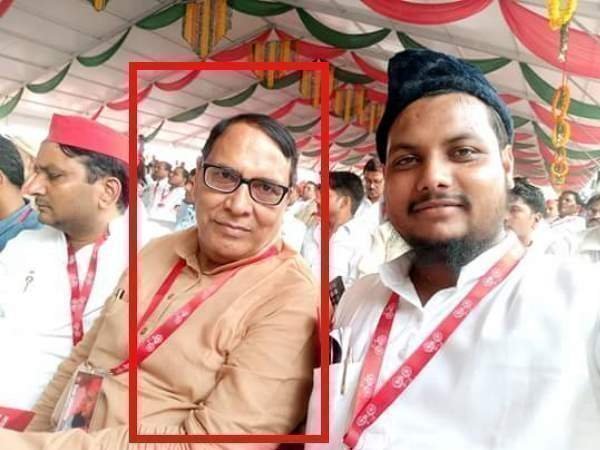 Former Director of UP Board and current SP MLC Vasudev Yadav, now trapped in illegal assets Former Director of UP Board and current SP MLC Vasudev Yadav, now trapped in illegal assets