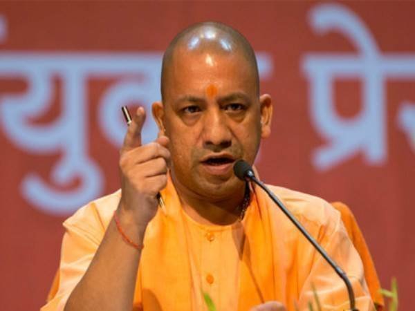 होली के कार्यक्रम में आ रहे हैं सीएम योगी