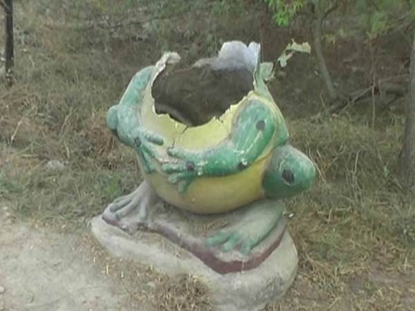 रखरखाव के लिए मिलते हैं 25 लाख सालाना