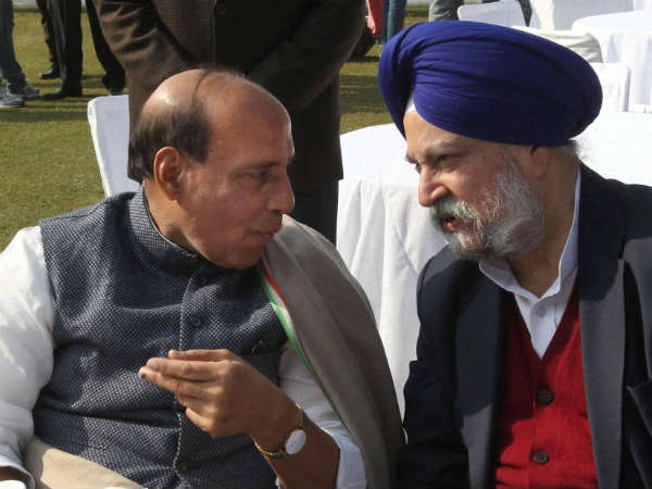 आला अधिकरियों की बैठक