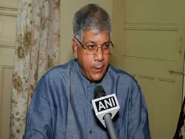 अंबेडकर के पड़पोते ने पीएम पर सवाल खड़ा किया