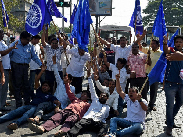 न्यायिक जांच की मांग