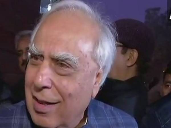 कपिल सिब्बल बोले...