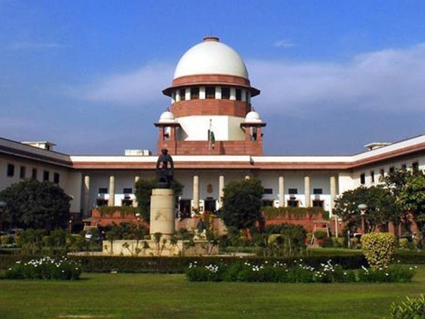 श्याम नारायण चौकसे की याचिका में कहा गया था