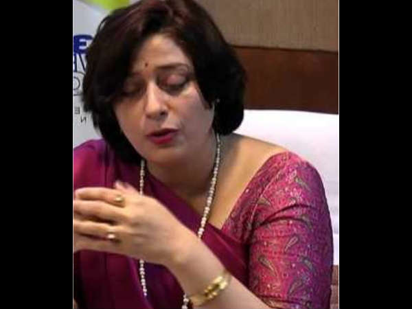 लखनऊ से हासिल की शिक्षा