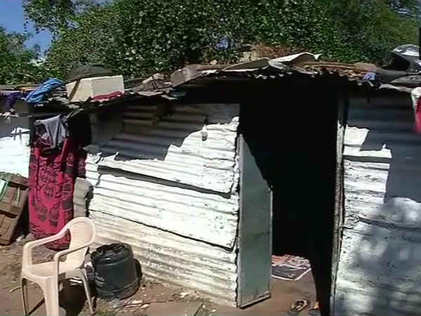 मदद की गुहार लगाई
