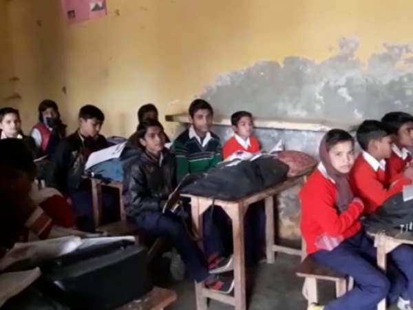 डीएम के आदेश की उड़ी धज्जियां