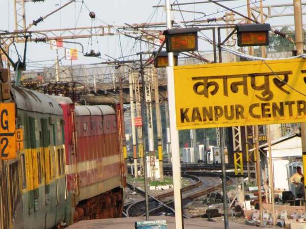 इलाहाबाद से कानपुर के लिए ट्रेन