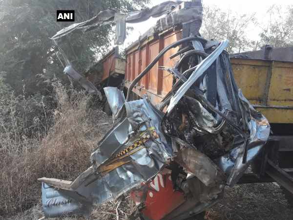 maharashtra Six killed five injured in a road accident in sangli pune 6 wrestlers died maharashtra Six killed five injured in a road accident in sangli pune 6 wrestlers died