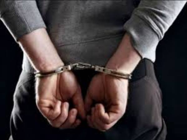 दिल्ली: विदेशी महिला से छेड़खानी के आरोप में NRI गिरफ्तार दिल्ली: विदेशी महिला से छेड़खानी के आरोप में NRI गिरफ्तार
