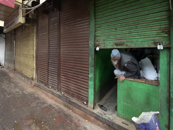 कुछ भी कहने से इनकार