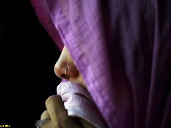 प्रेग्नेंट हुई तो खिला दिया गर्भनिरोधक