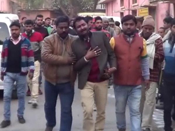 Brother in law of Pradhan killed in mysterious circumstances in Hardoi, Uttar Pradesh Brother in law of Pradhan killed in mysterious circumstances in Hardoi, Uttar Pradesh