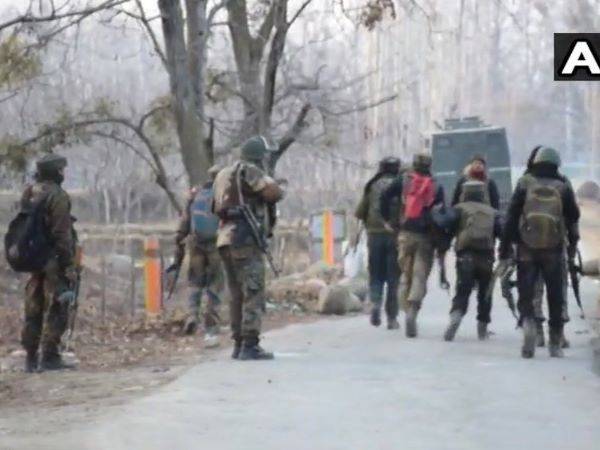 Jammu Kashmir: Encounter between terrorist and army in Shopian Dairoo Chaigund Jammu Kashmir: Encounter between terrorist and army in Shopian Dairoo Chaigund