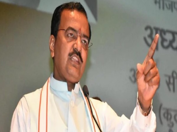 आहत दिखे केशव