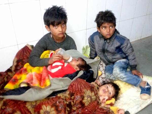 मरने वालों में एक बच्चा और दो महिलाएं
