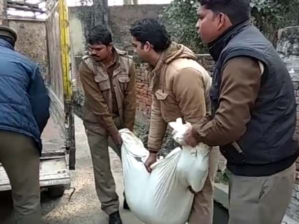 Businessman murdered and looted in home in Mainpuri, Uttar Pradesh Businessman murdered and looted in home in Mainpuri, Uttar Pradesh