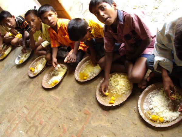 पहले भी आए हैं मिड डे मील में गड़बड़ी के मामले