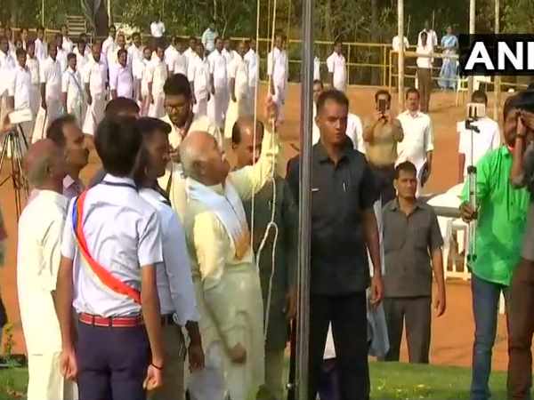 15 अगस्त पर हुआ था विवाद