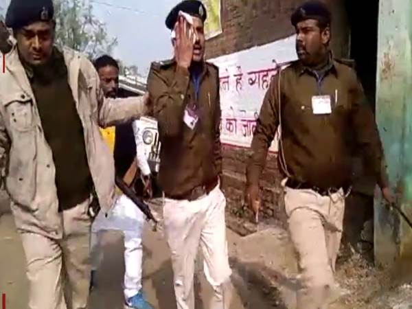 cm nitish kumar convoy attacked in buxar in bihar during reviews meeting cm nitish kumar convoy attacked in buxar in bihar during reviews meeting