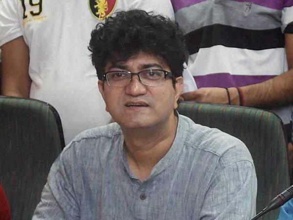 प्रसून जोशी का बड़ा फैसला