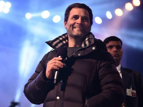 म्यूजिकल नाइट में पहुंचे थे राहुल