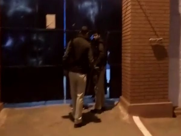 हाव-भाव से लग रहे थे नशे में