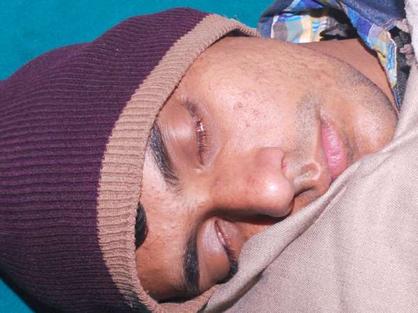 A youth thrown on road side after blood out from his body in Uttar Pradesh A youth thrown on road side after blood out from his body in Uttar Pradesh