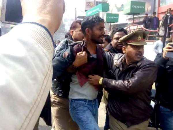 Padmavat protest: self immolation bid in Varanasi Padmavat protest: self immolation bid in Varanasi