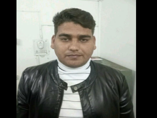 Suspected terrorist Sheikh Ali Akbar, allegedly involved in terror activities in Kashmir, arrested by UP ATS from Lucknow Suspected terrorist Sheikh Ali Akbar, allegedly involved in terror activities in Kashmir, arrested by UP ATS from Lucknow