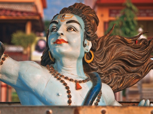 शिव जी का अभिषेक करने पर होगा ऐसा