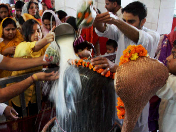 शिव का पीताम्बर स्वरूप