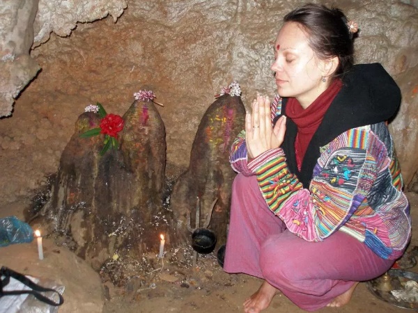 तलाक के बाद ज्वाइन किया सत्य साईं का ग्रुप