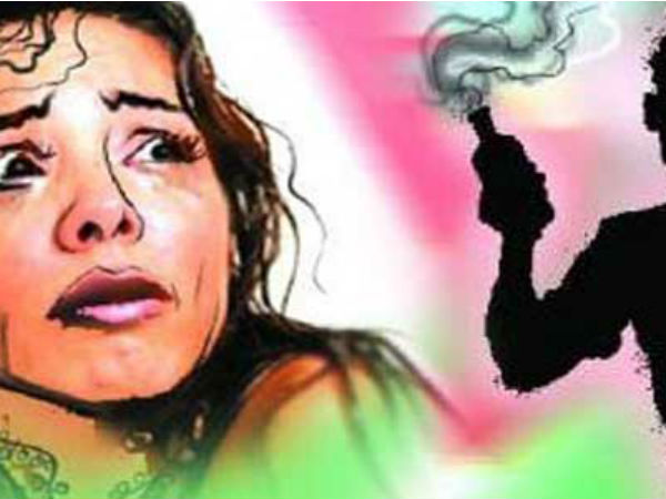 निकाह करने का दबाव डाल रहा था