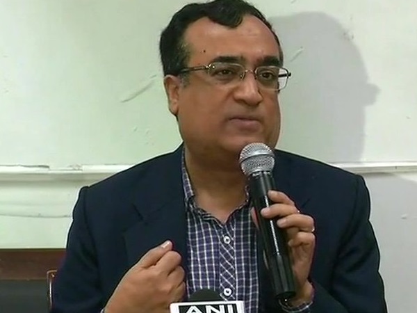 आम आदमी पार्टी गलत कामों व भ्रष्टाचार में लिप्त है