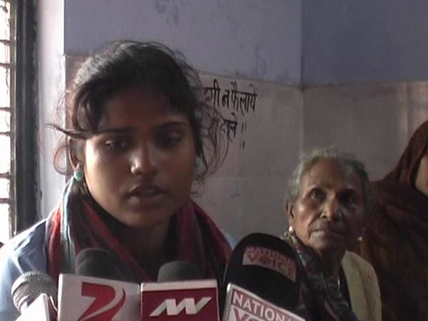 बेटी ने बताई सच्चाई तो चौंक गई मां
