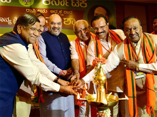 बीजेपी चीफ का कर्नाटक दौरा