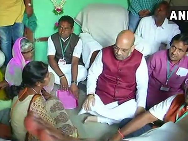 सिर्फ पांच किसानों को सवाल पूछने की इजाजत