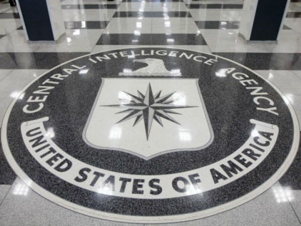 रूस नागरिक ने CIA को लगाया 1 लाख डॉलर का चुना रूस नागरिक ने CIA को लगाया 1 लाख डॉलर का चुना